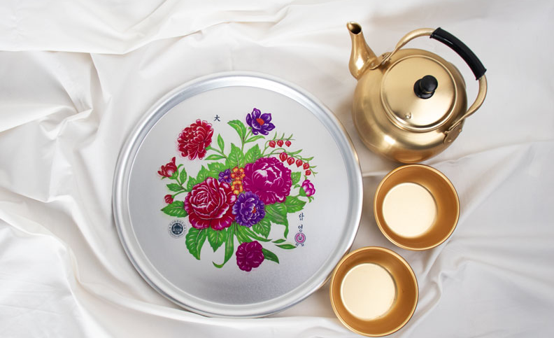 Traditional Korean Flower Design Round Aluminum Serving Trays (3 Sizes) - Made in Korea