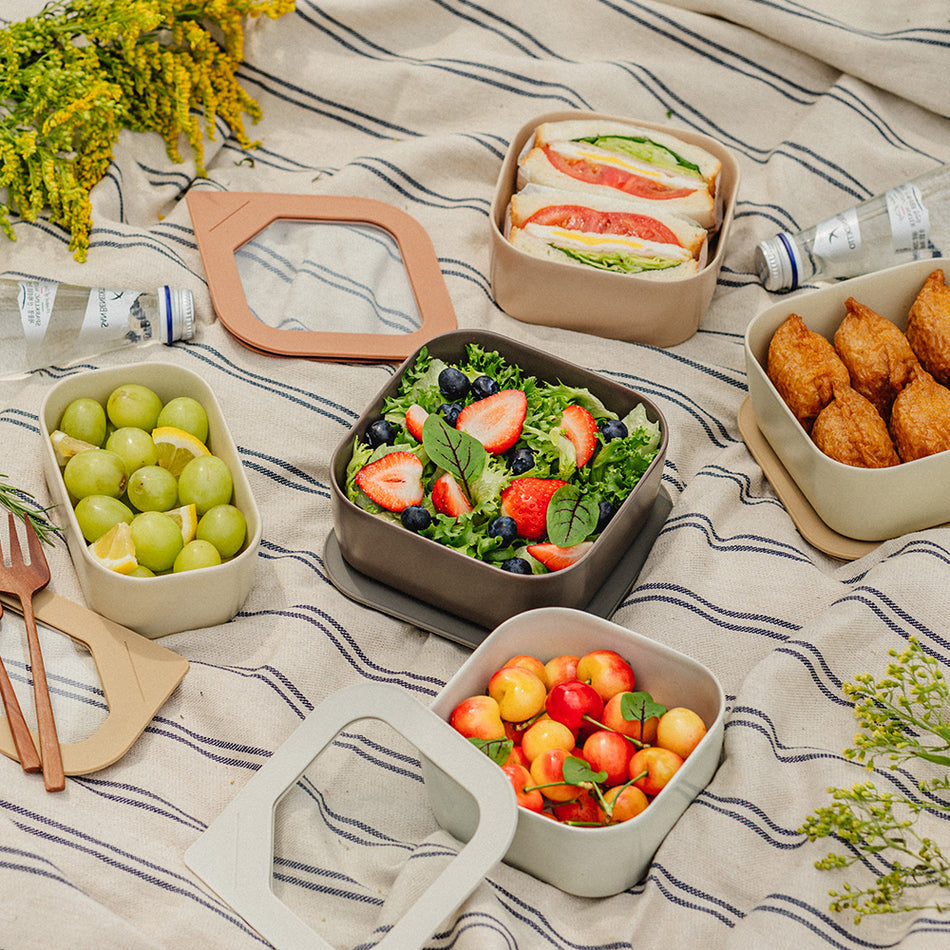 Neoflam Fika One 900ml (30oz) Ceramic Square Food Storage Container - Tempered Glass & Silicone Lid - Made in Thailand