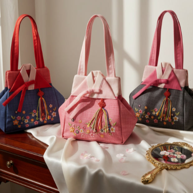 <h2><strong>THOUGHTFUL GIVING</strong></h2>