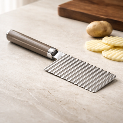 Haidragon Wavy Knife (S) - Stainless Steel Crinkle Cutter - 2.5 x 8.25 Inches