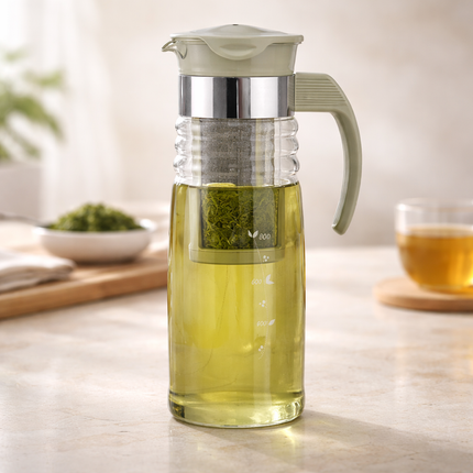 Hario Cold Brew Tea Pot (1.2L / 40.6 oz) – Heatproof Glass Cold Brew Pitcher with Fine Mesh Strainer – Made in Japan